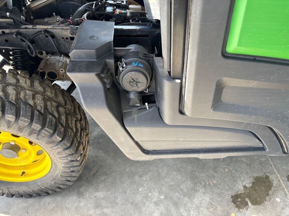 2024 John Deere XUV865M ATV