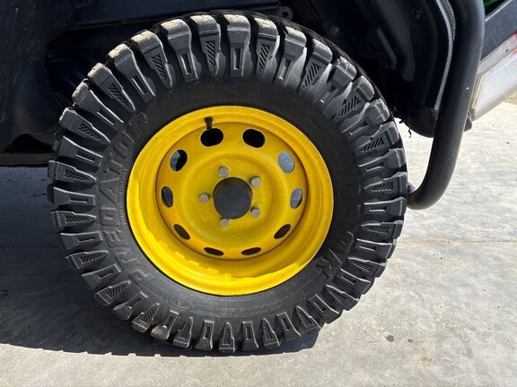 2024 John Deere XUV865M ATV
