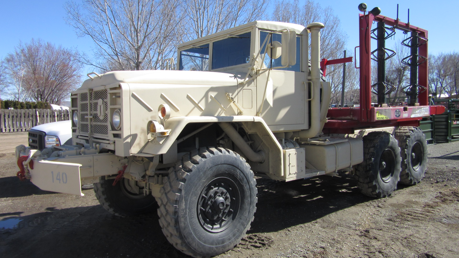 Robbco ARMY TRUCK FFF Bale Feeder