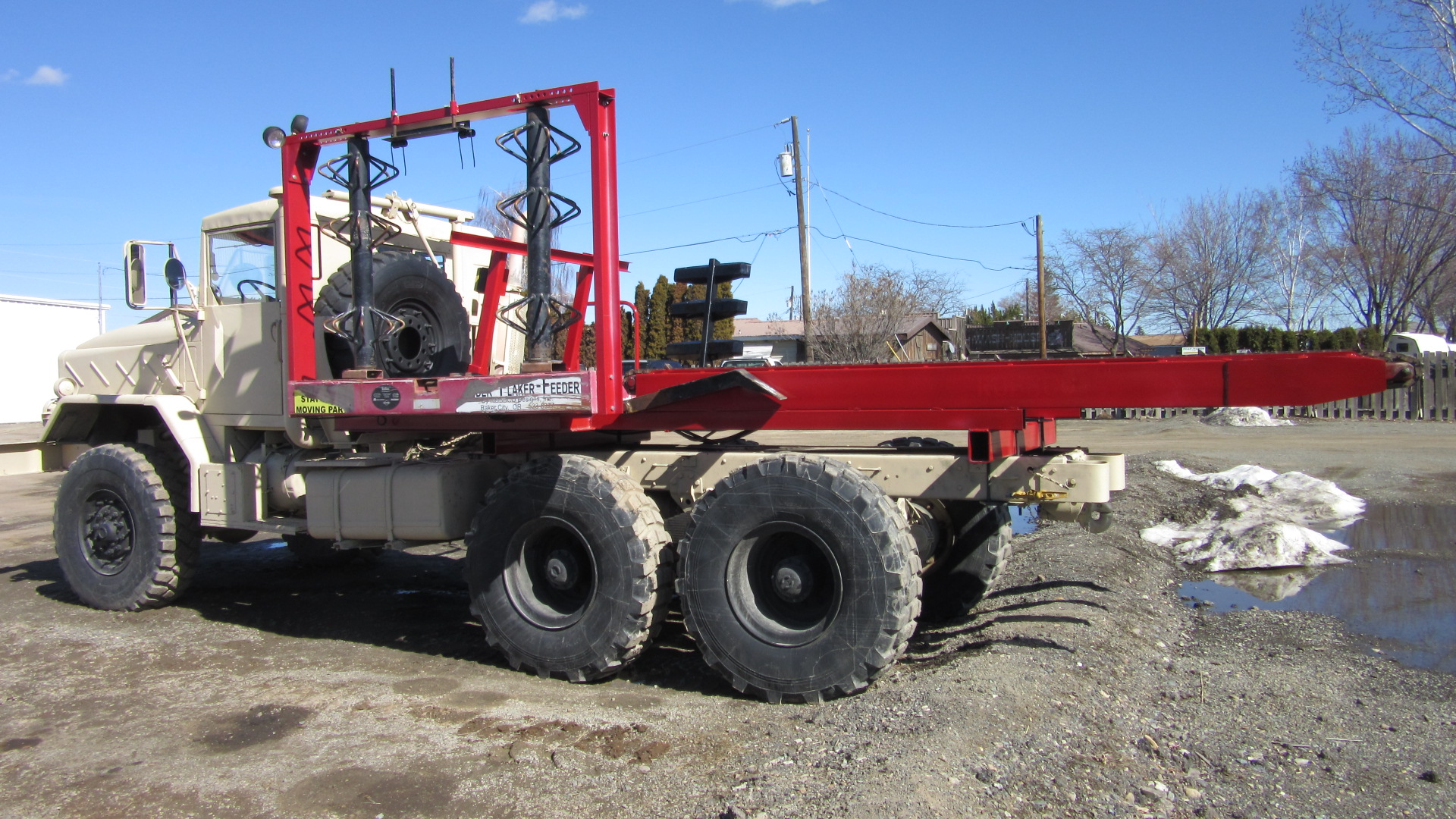 Robbco ARMY TRUCK FFF Bale Feeder