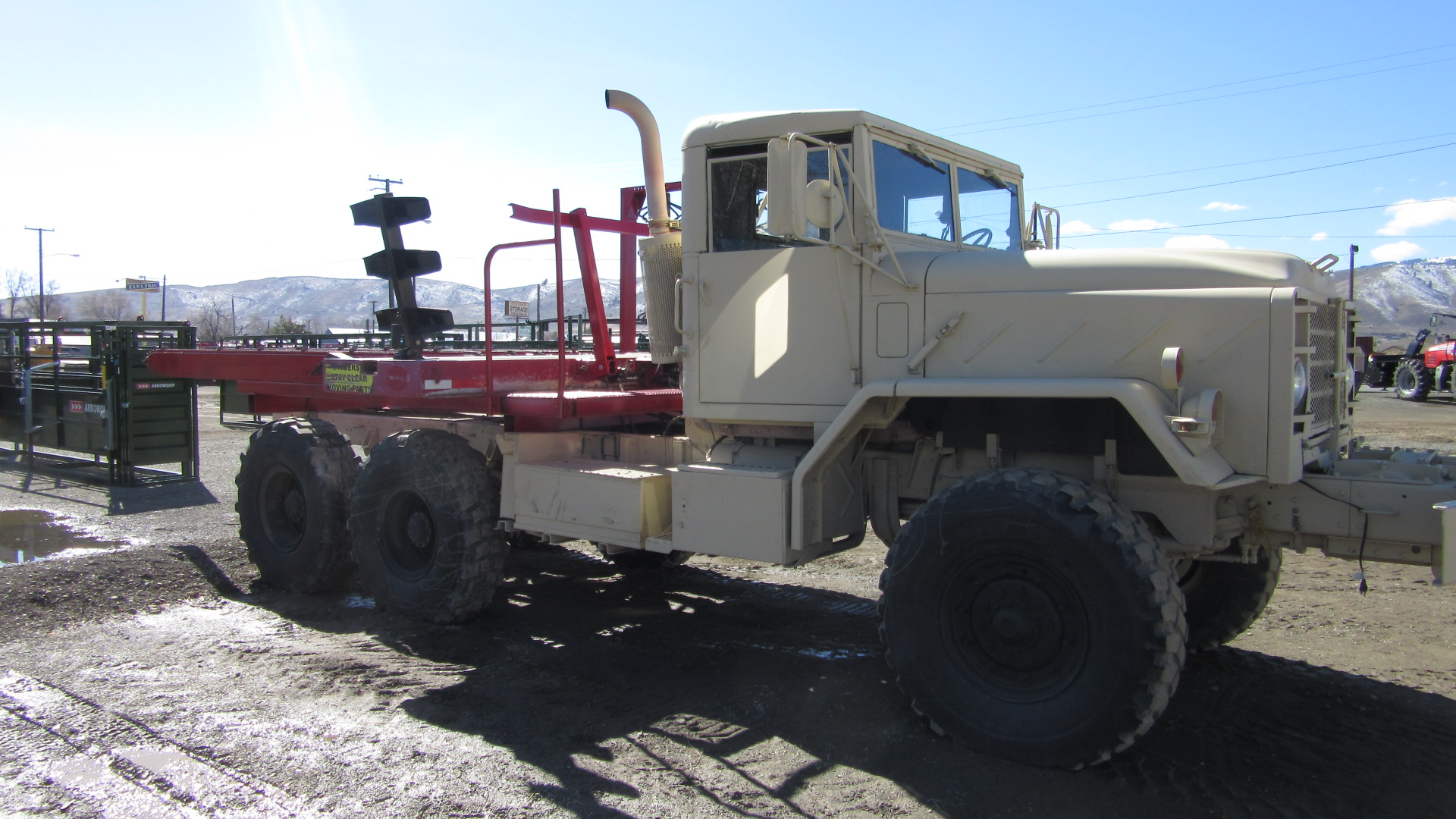 Robbco ARMY TRUCK FFF Bale Feeder