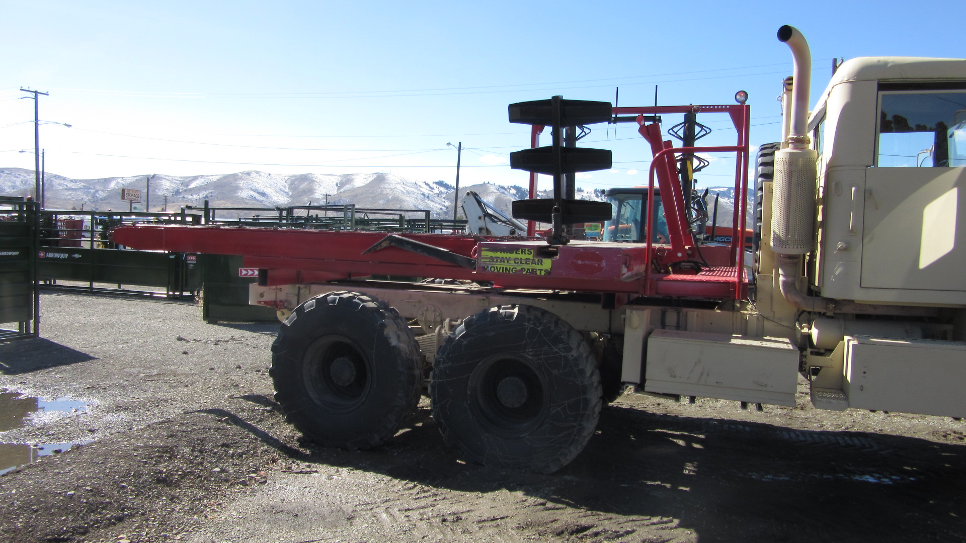 Robbco ARMY TRUCK FFF Bale Feeder