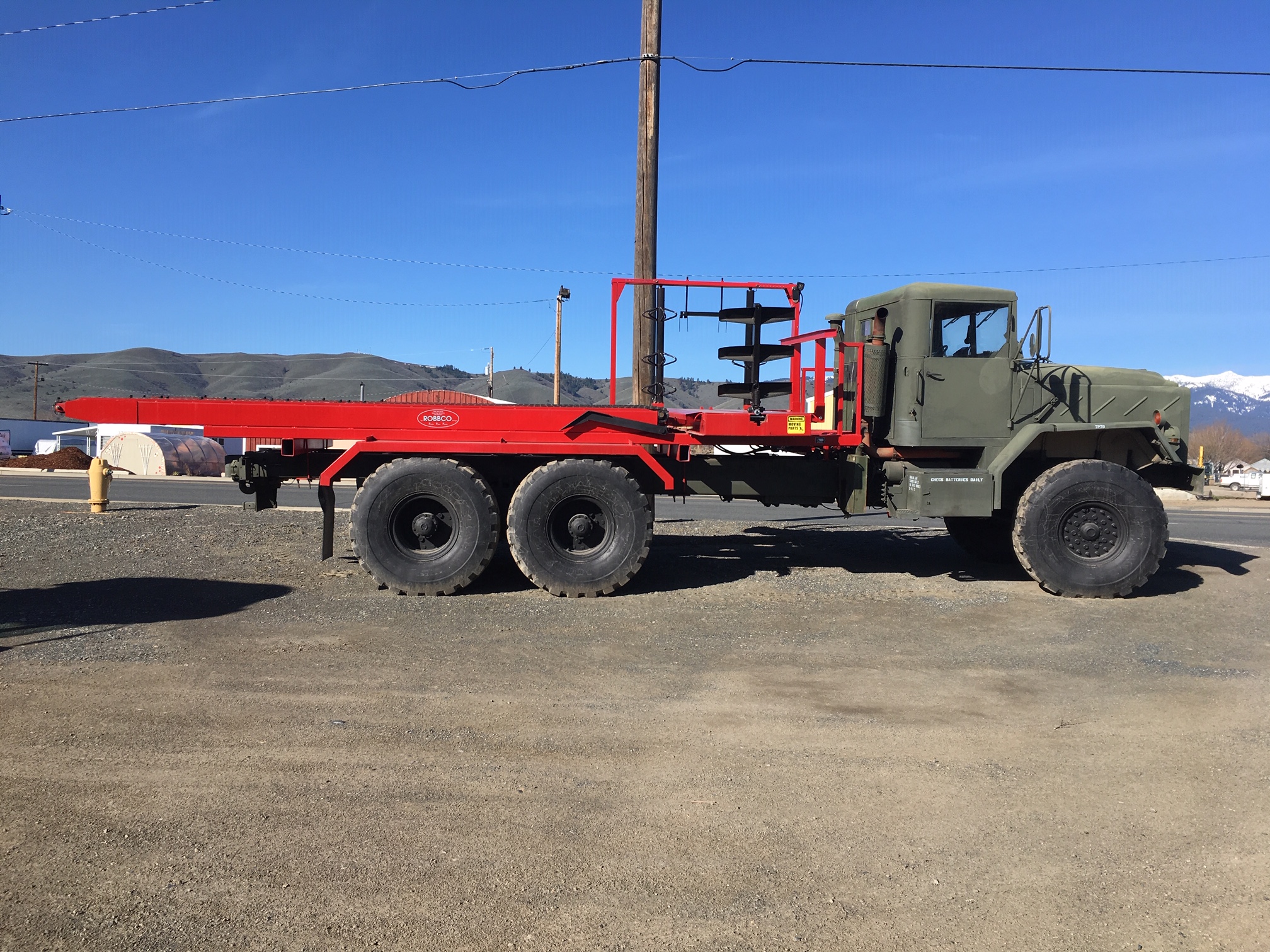 Robbco ARMY TRUCK FFF Bale Feeder