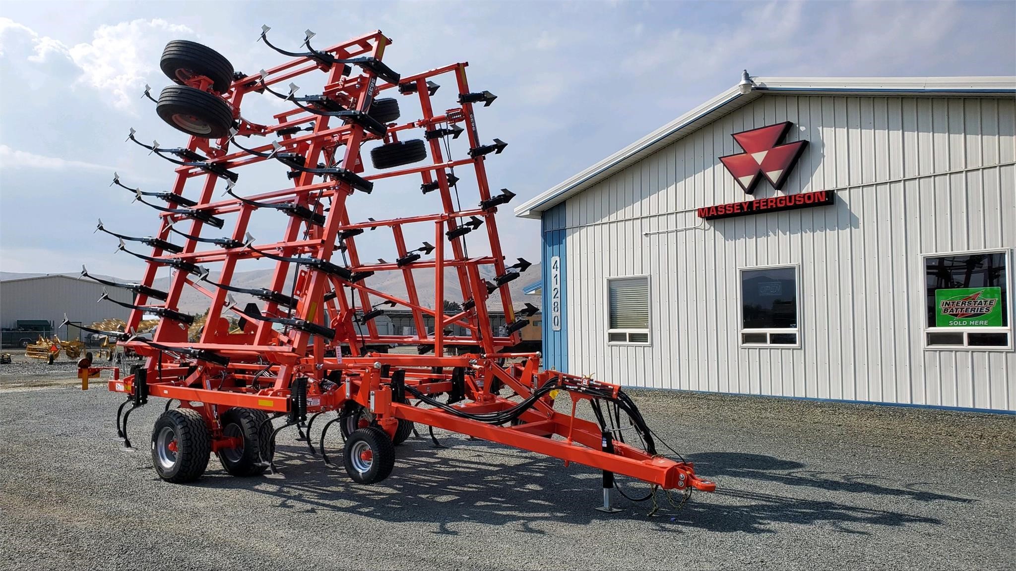 2022 Kuhn 5635-36 Field Cultivator