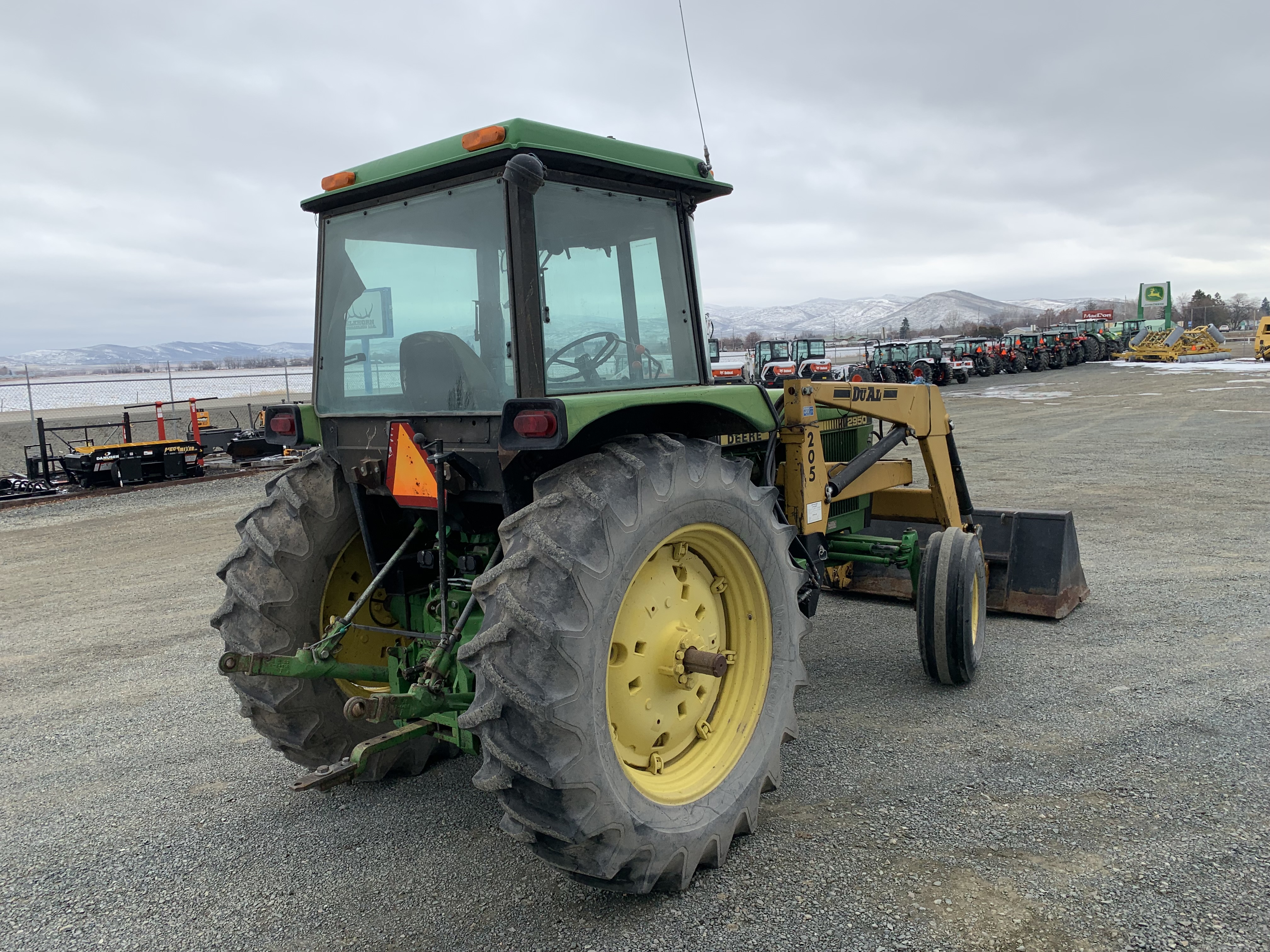 John Deere 2950 Tractor