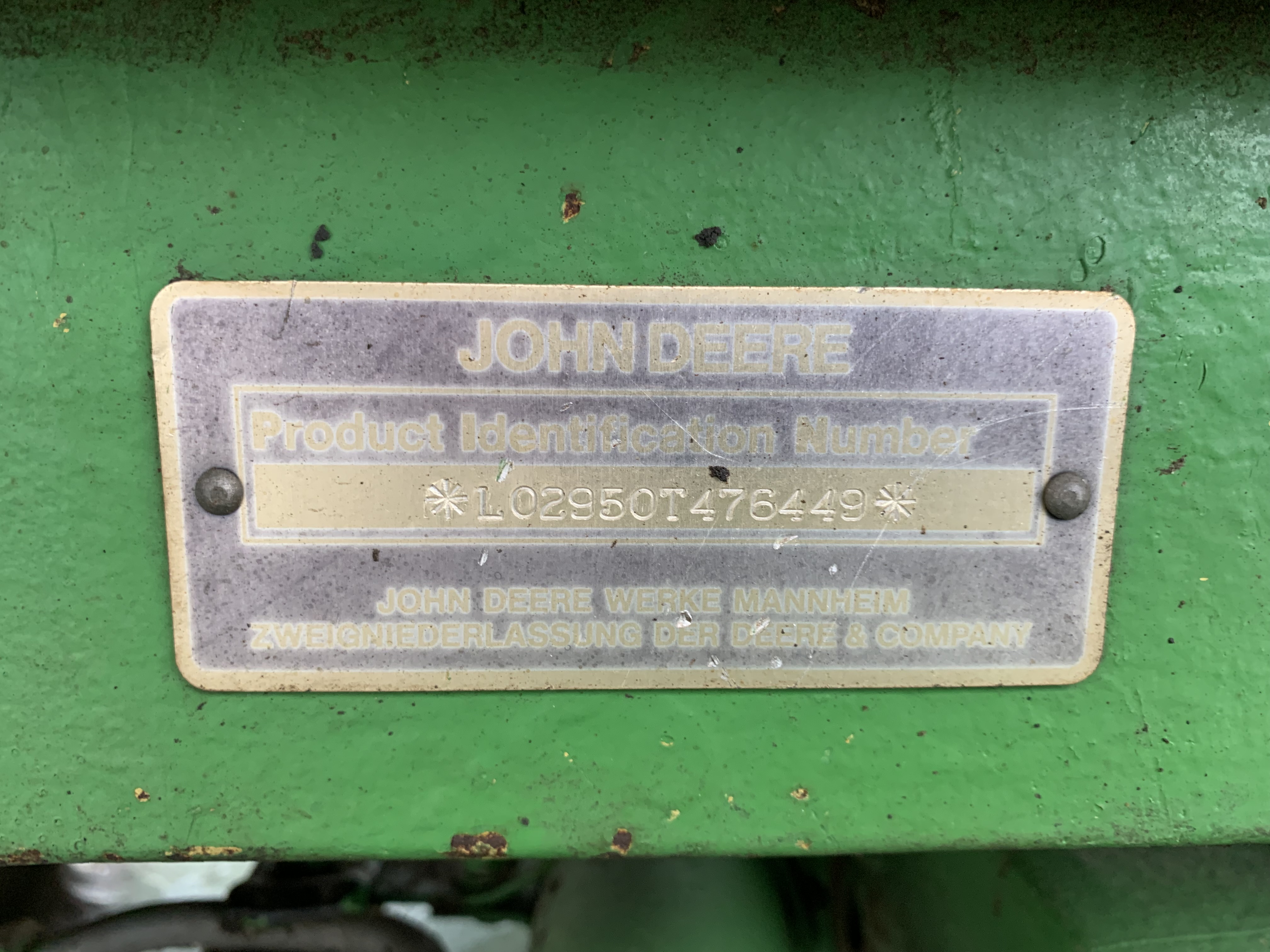 John Deere 2950 Tractor