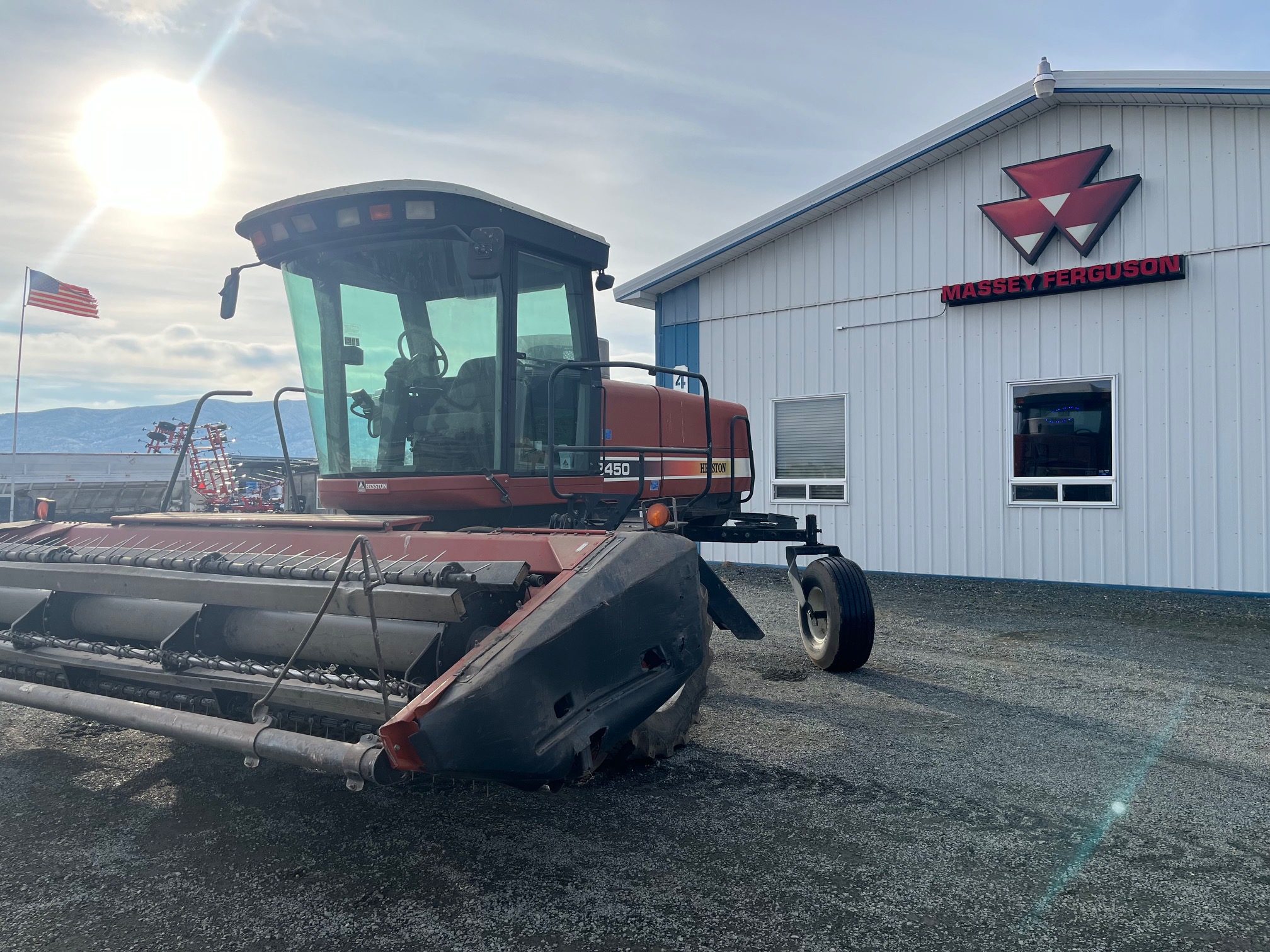 1998 Hesston 8450 Swather