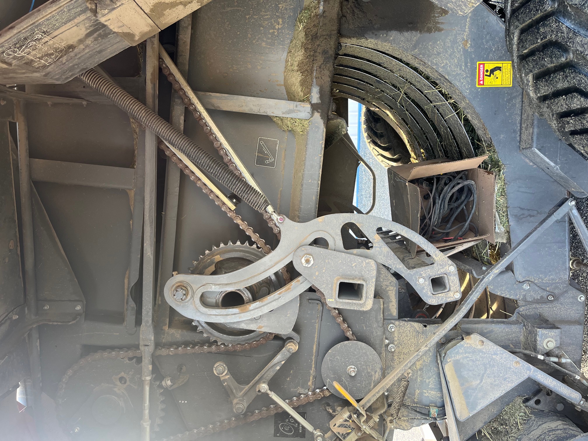 2015 Massey Ferguson 2290 Baler/Square