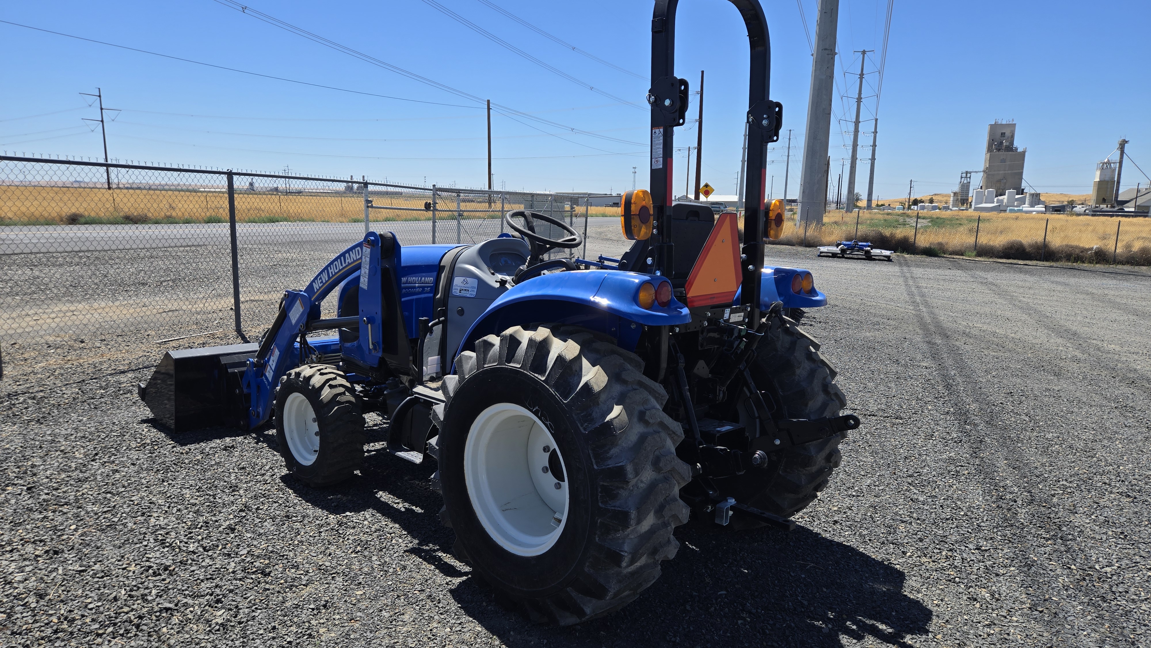 2023 New Holland BOOMER 35 Tractor