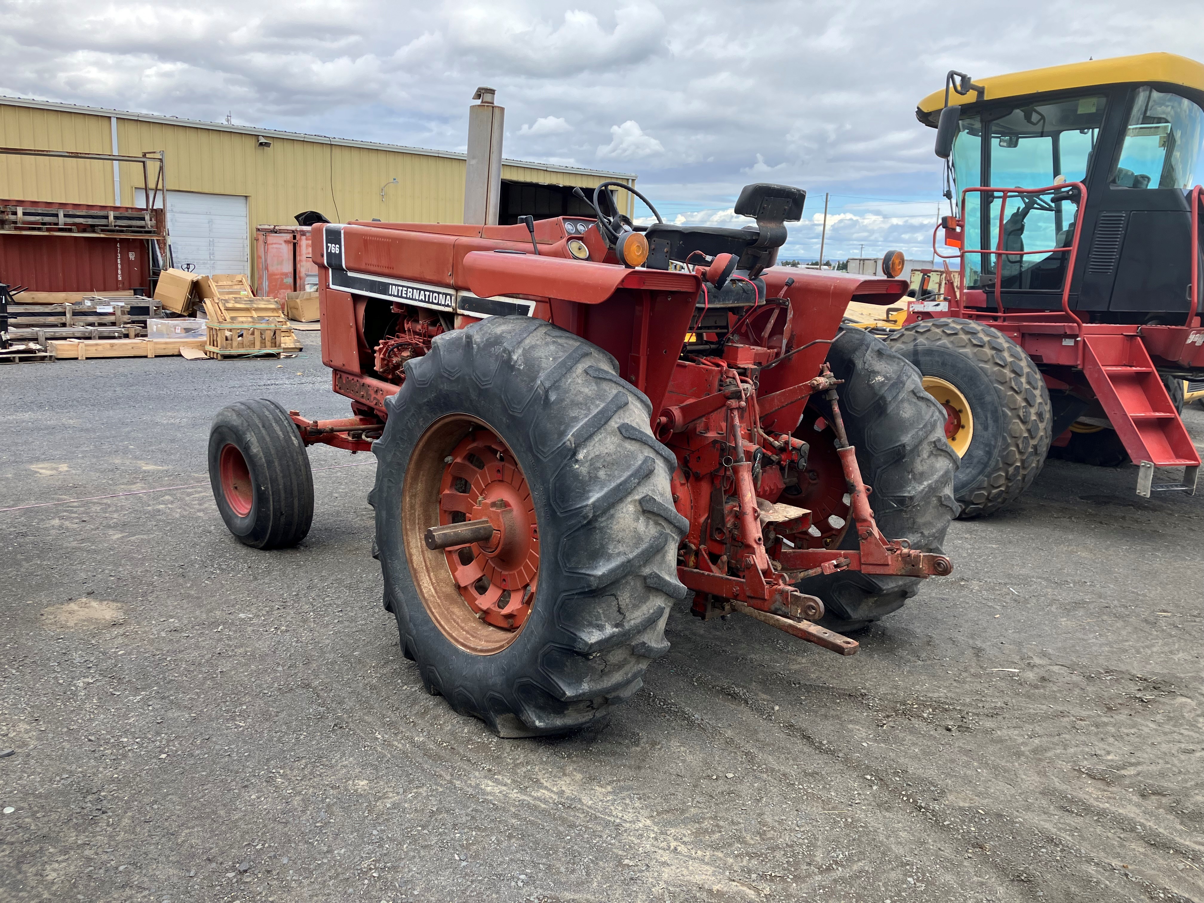 International 766 Tractor