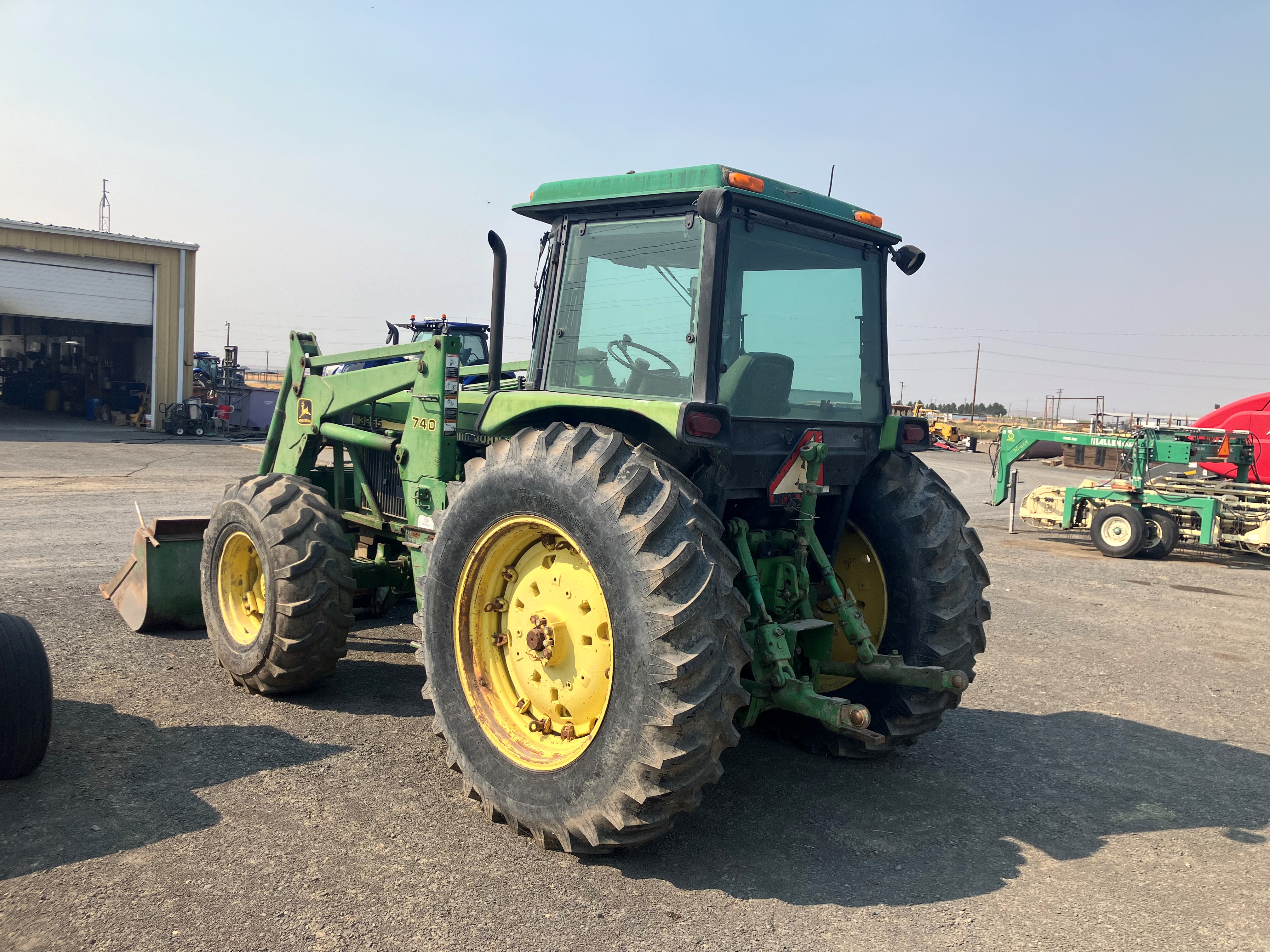 1992 John Deere 3255 Tractor