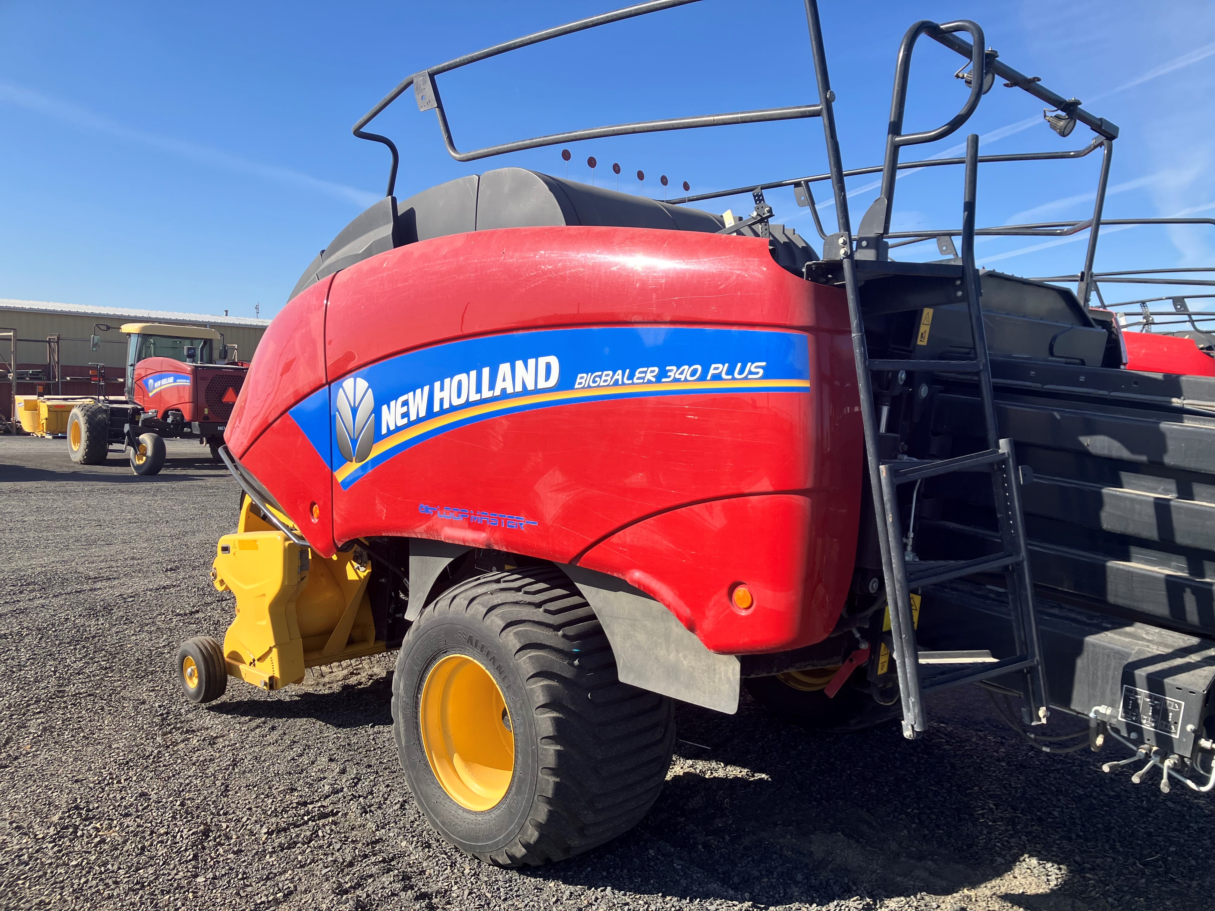 2020 New Holland 340S PLUS Baler/Square