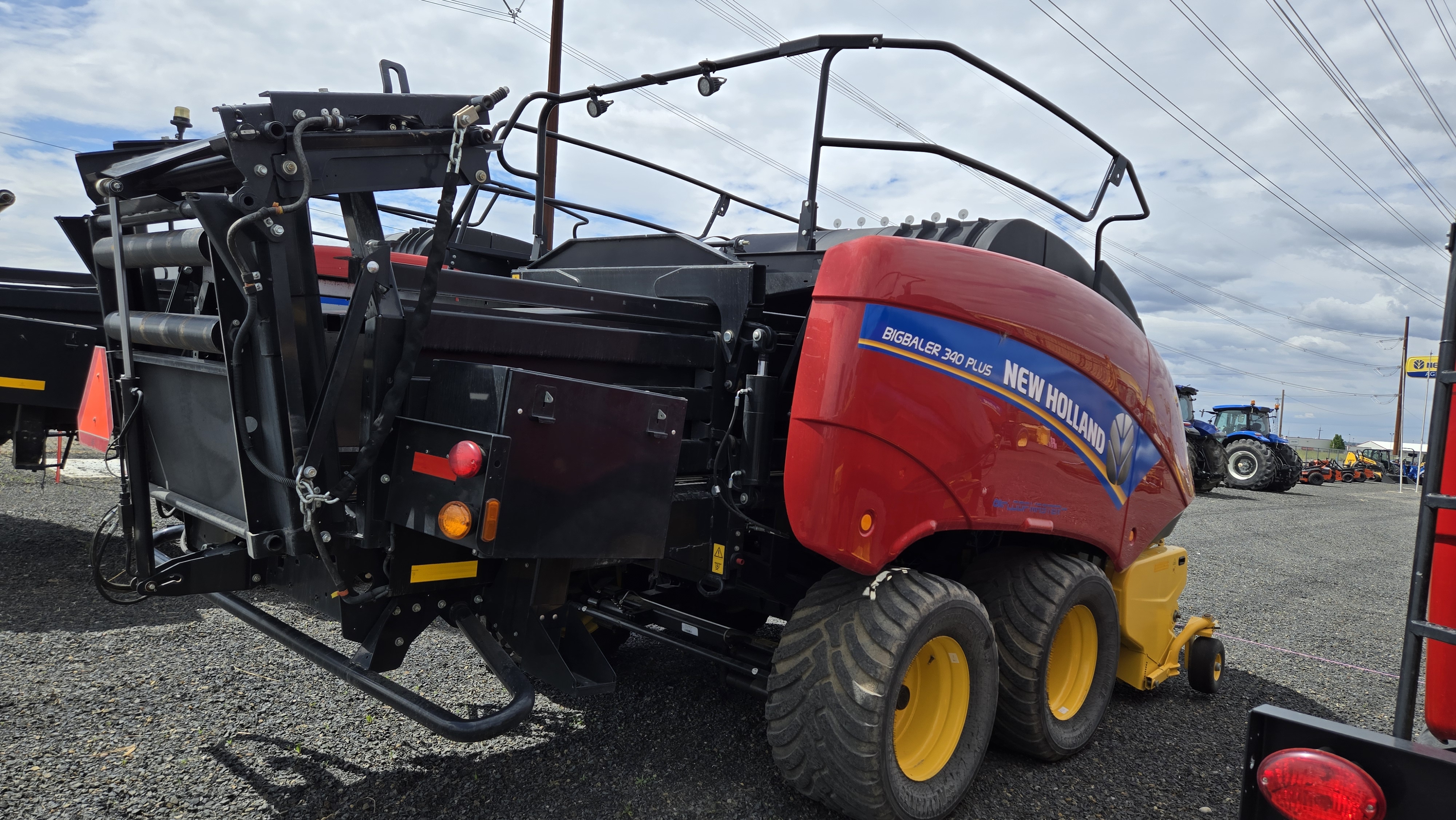2021 New Holland 340S PLUS Baler/Square