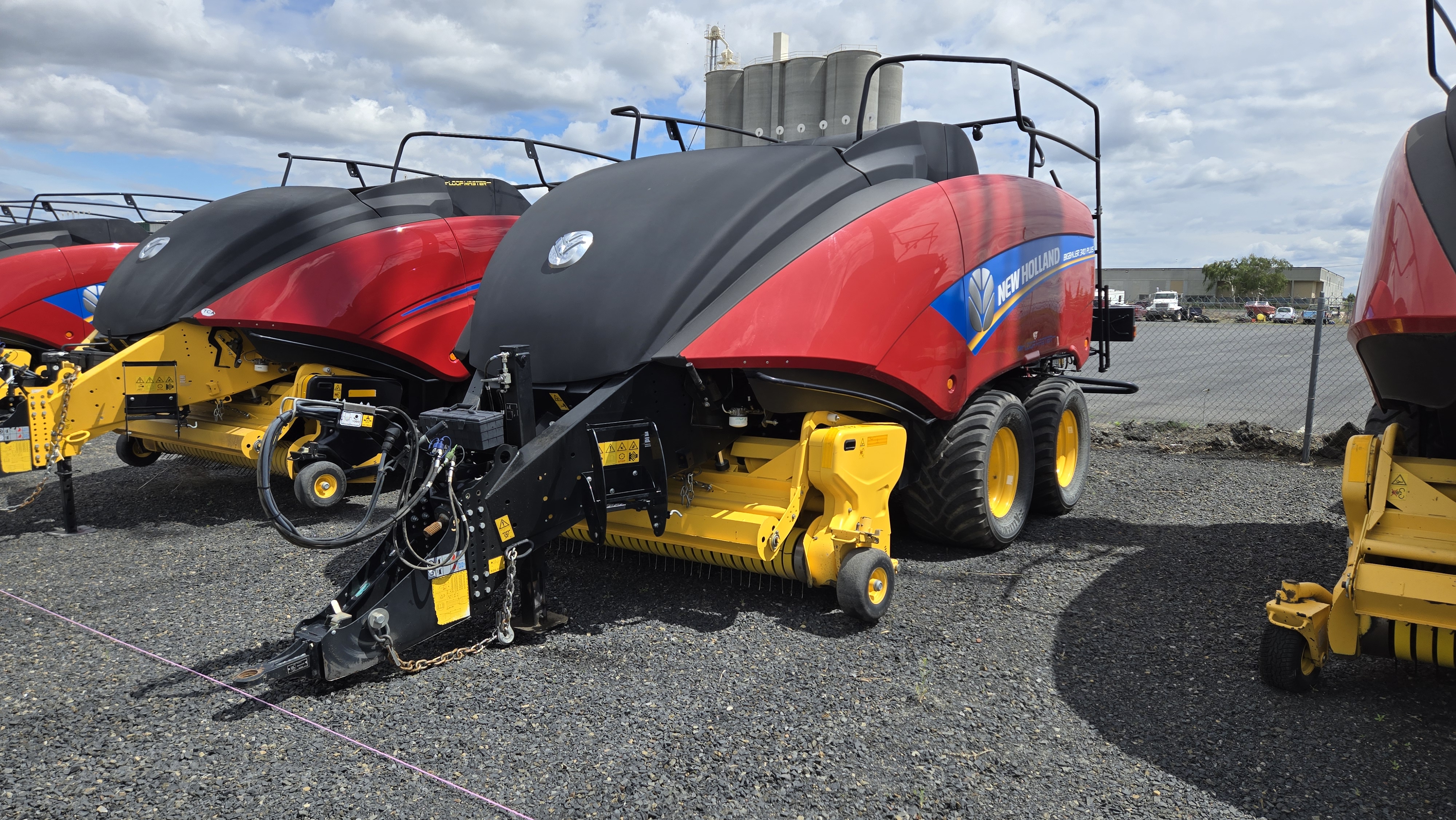 2021 New Holland 340S PLUS Baler/Square
