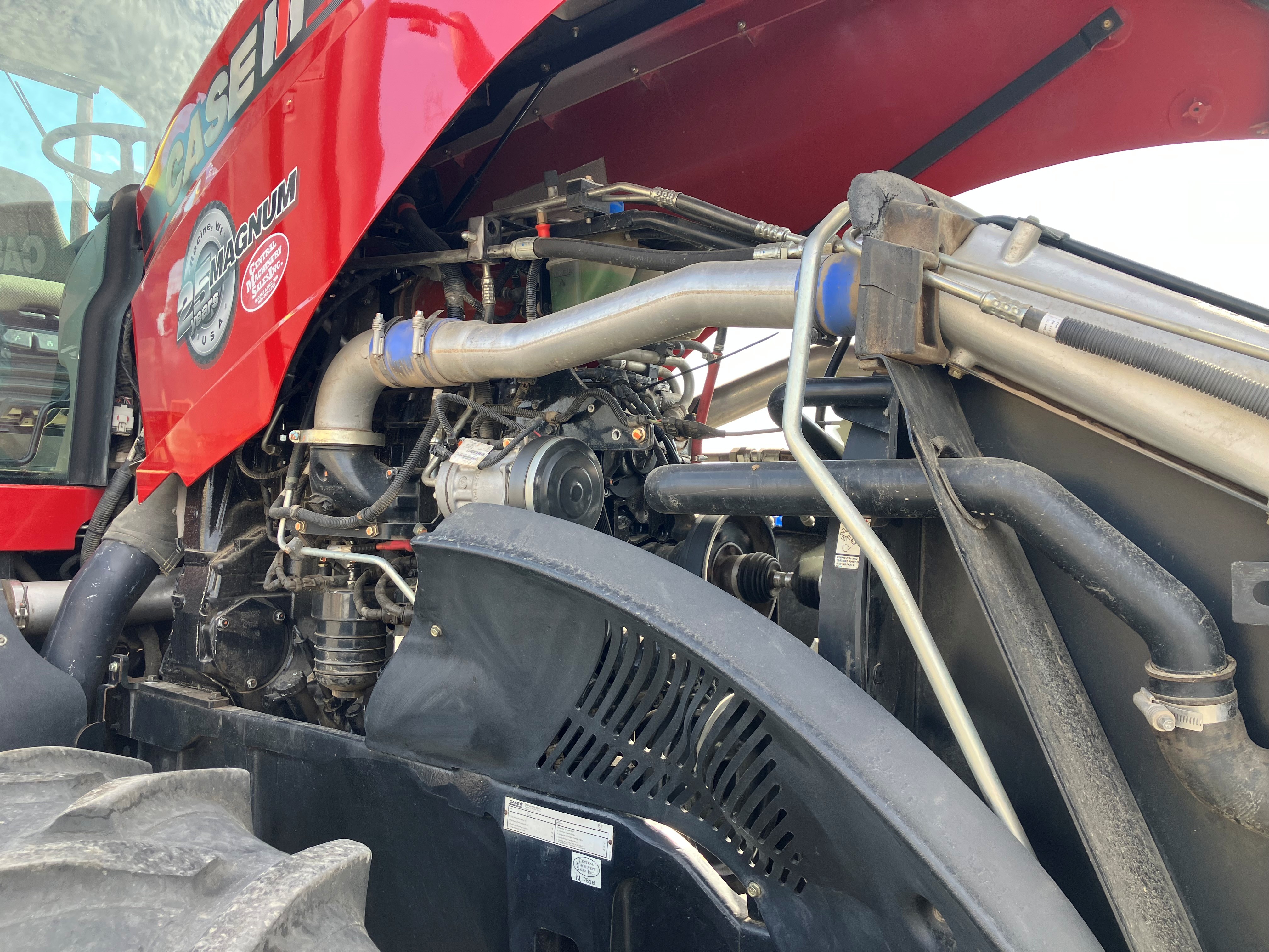 2013 Case IH MAGNUM 235 Tractor