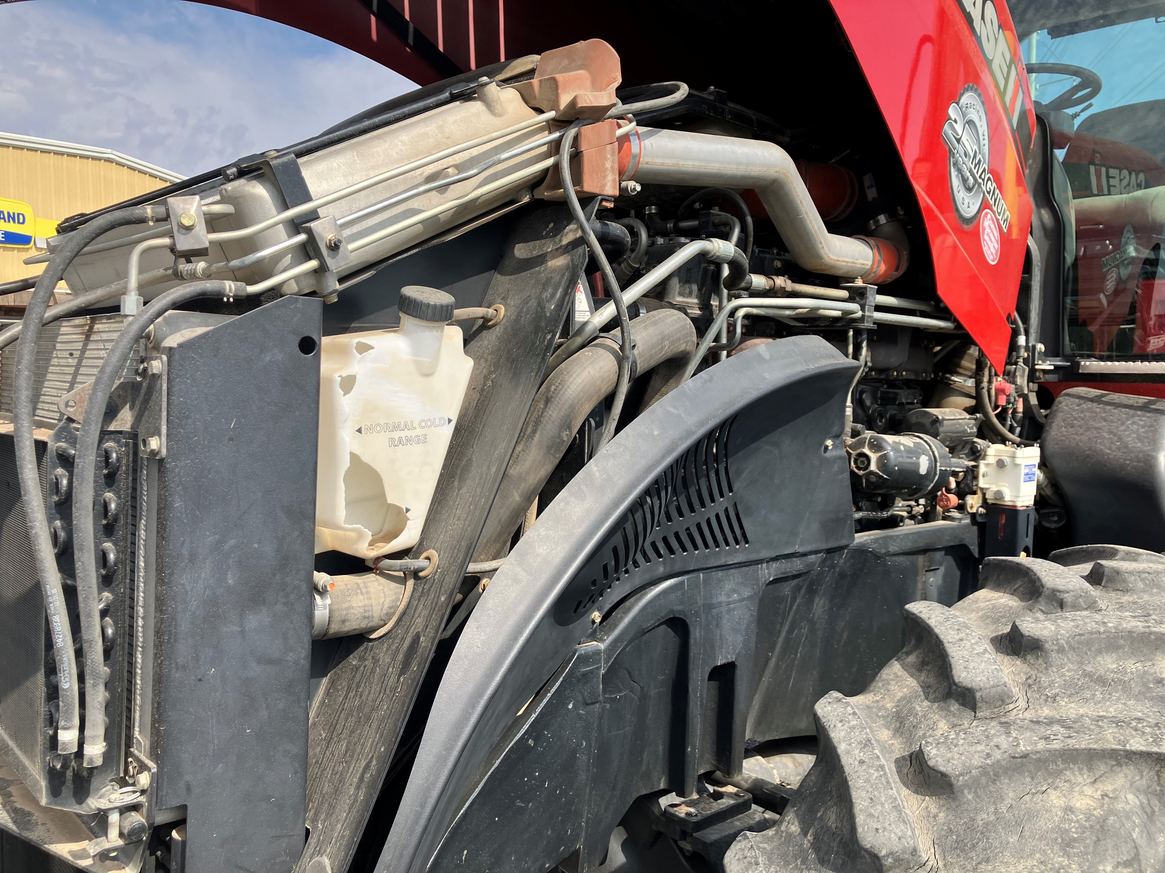2013 Case IH MAGNUM 235 Tractor