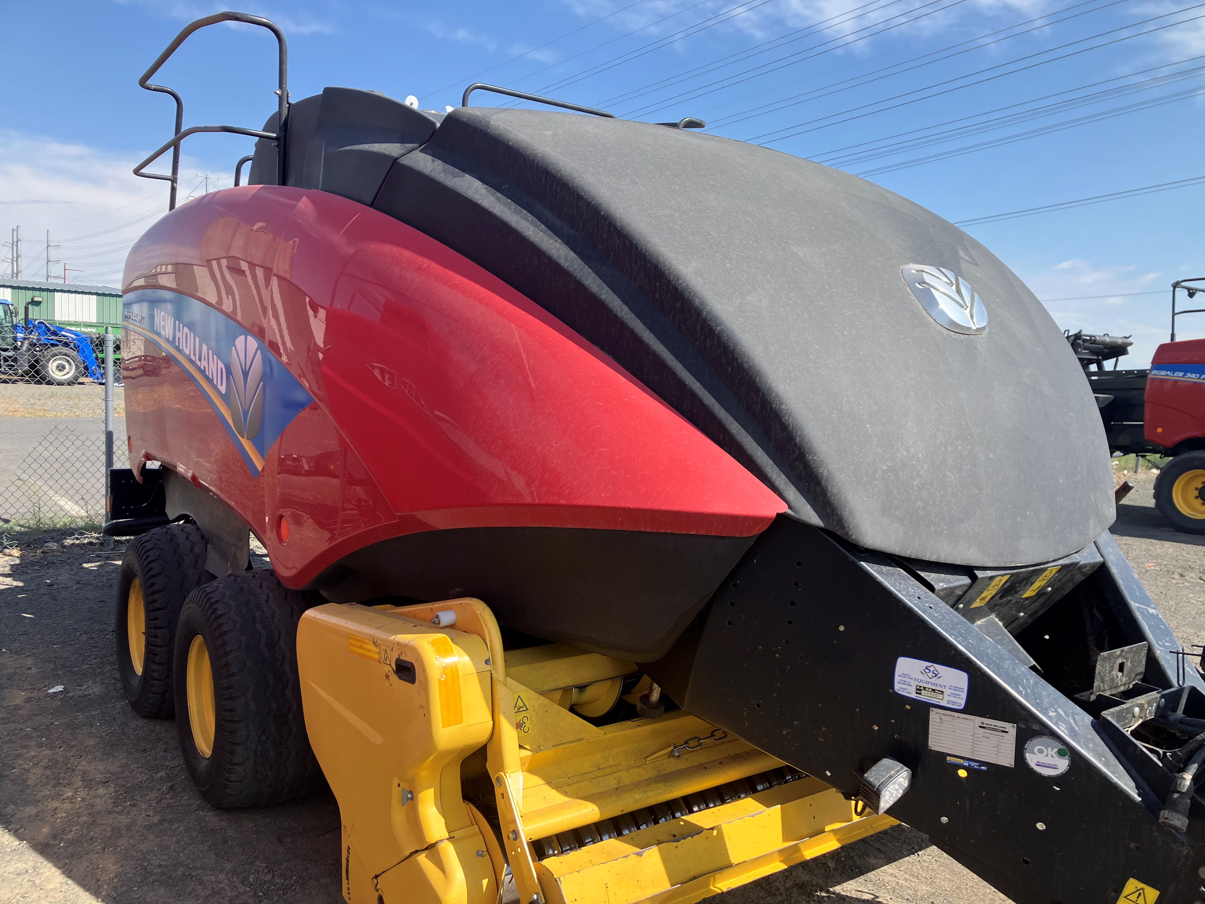 2016 New Holland 340S Baler/Square