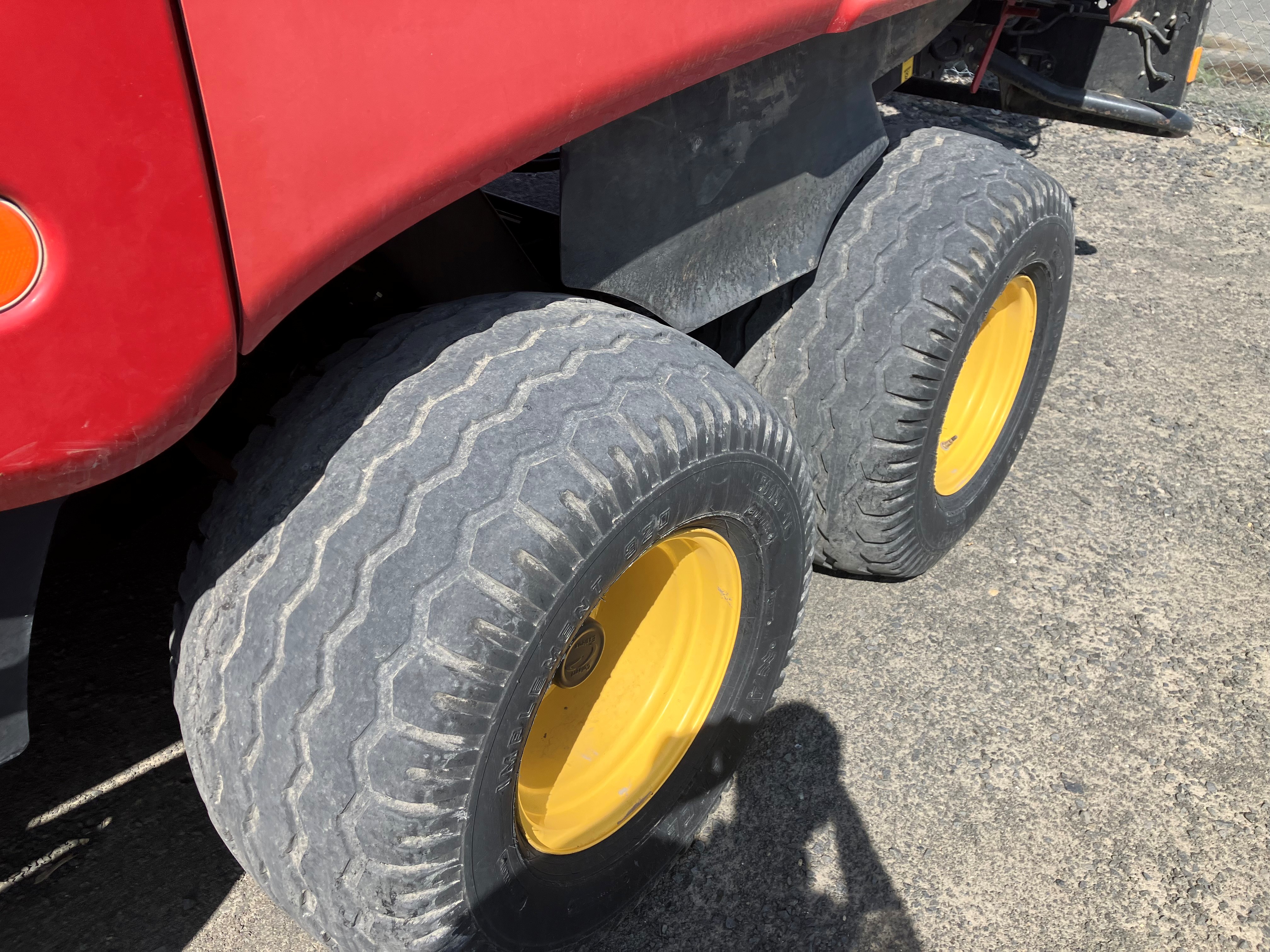 2016 New Holland 340S Baler/Square