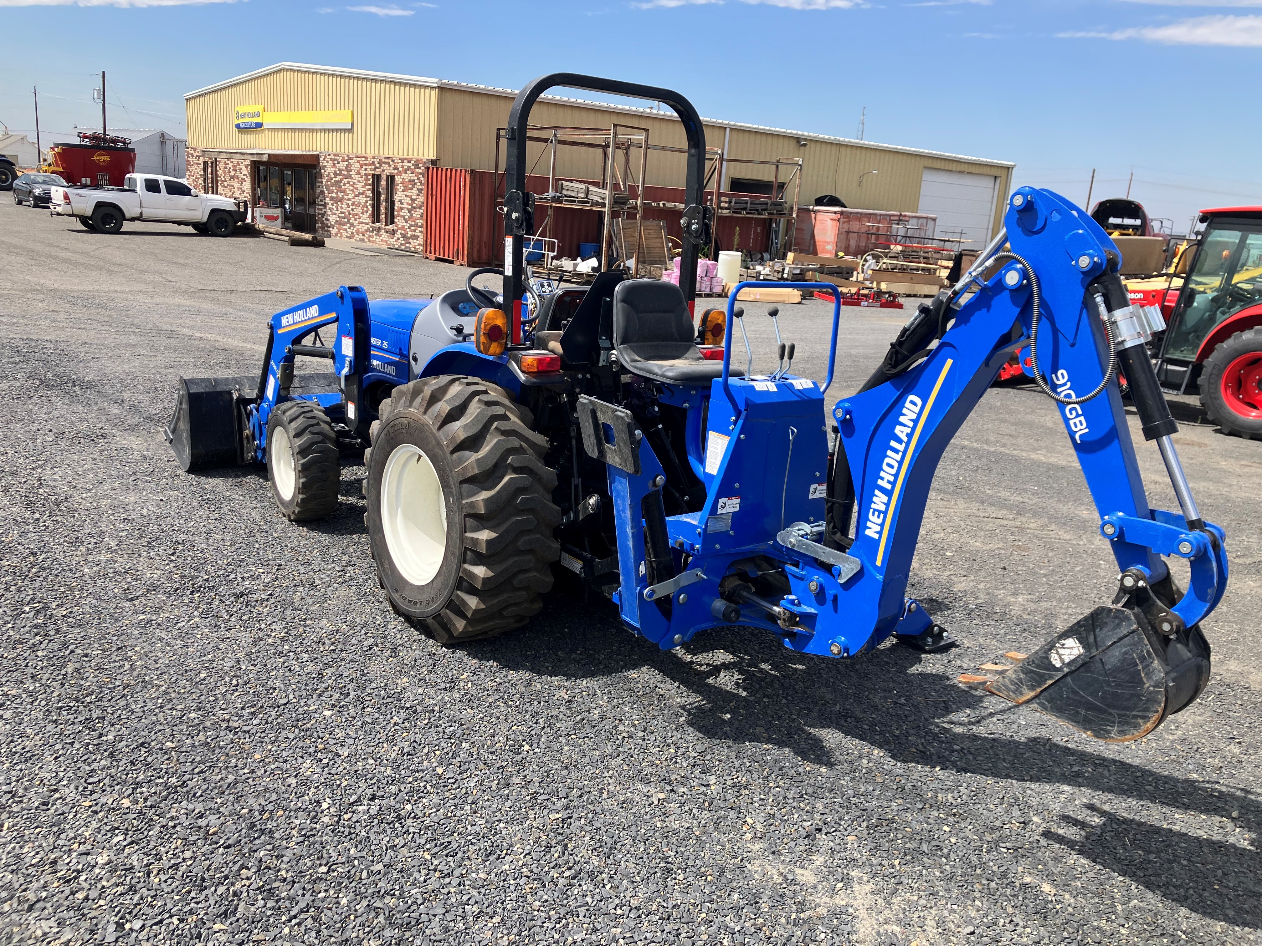 2021 New Holland WORKMASTER 25 Tractor