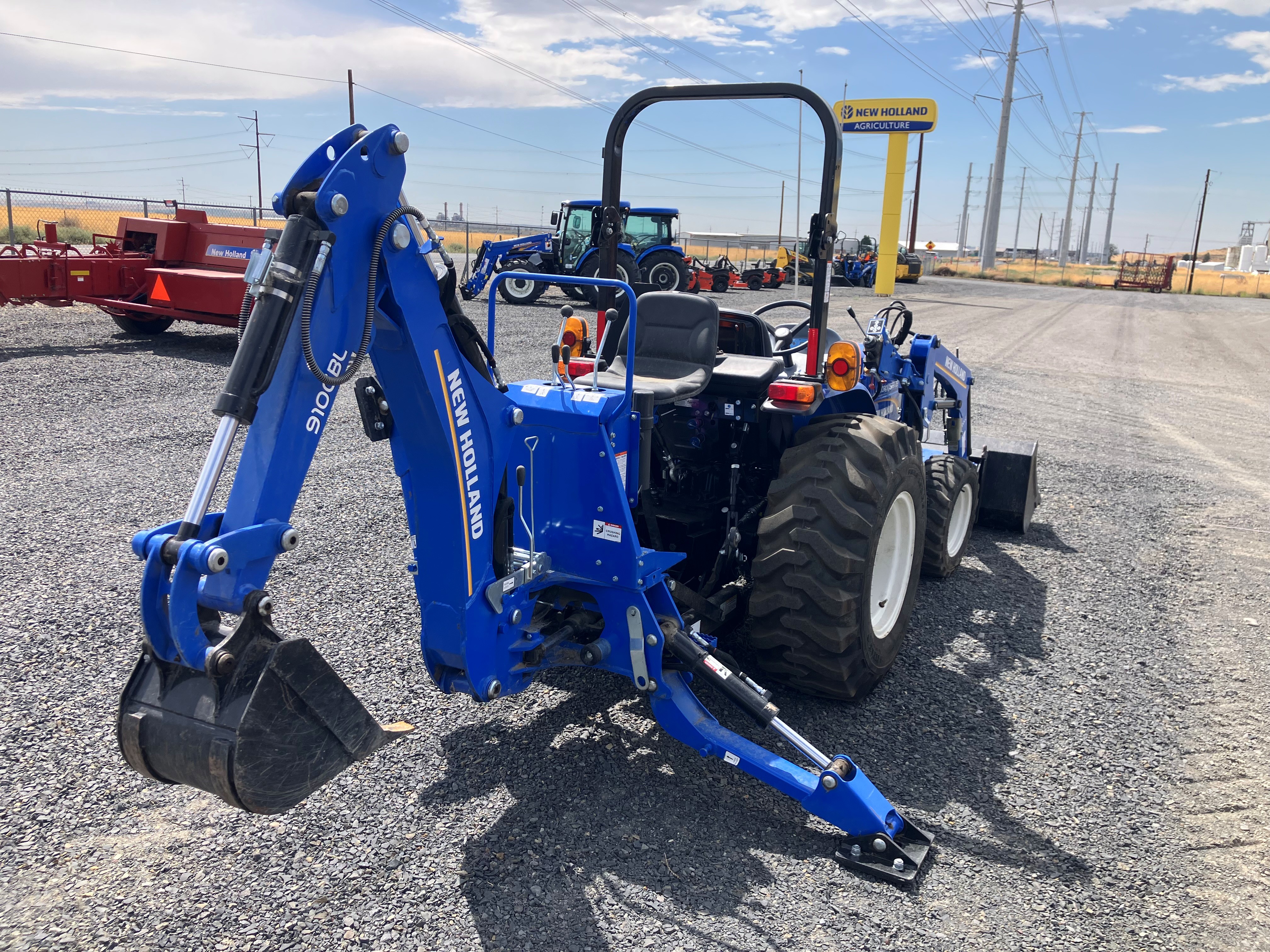 2021 New Holland WORKMASTER 25 Tractor