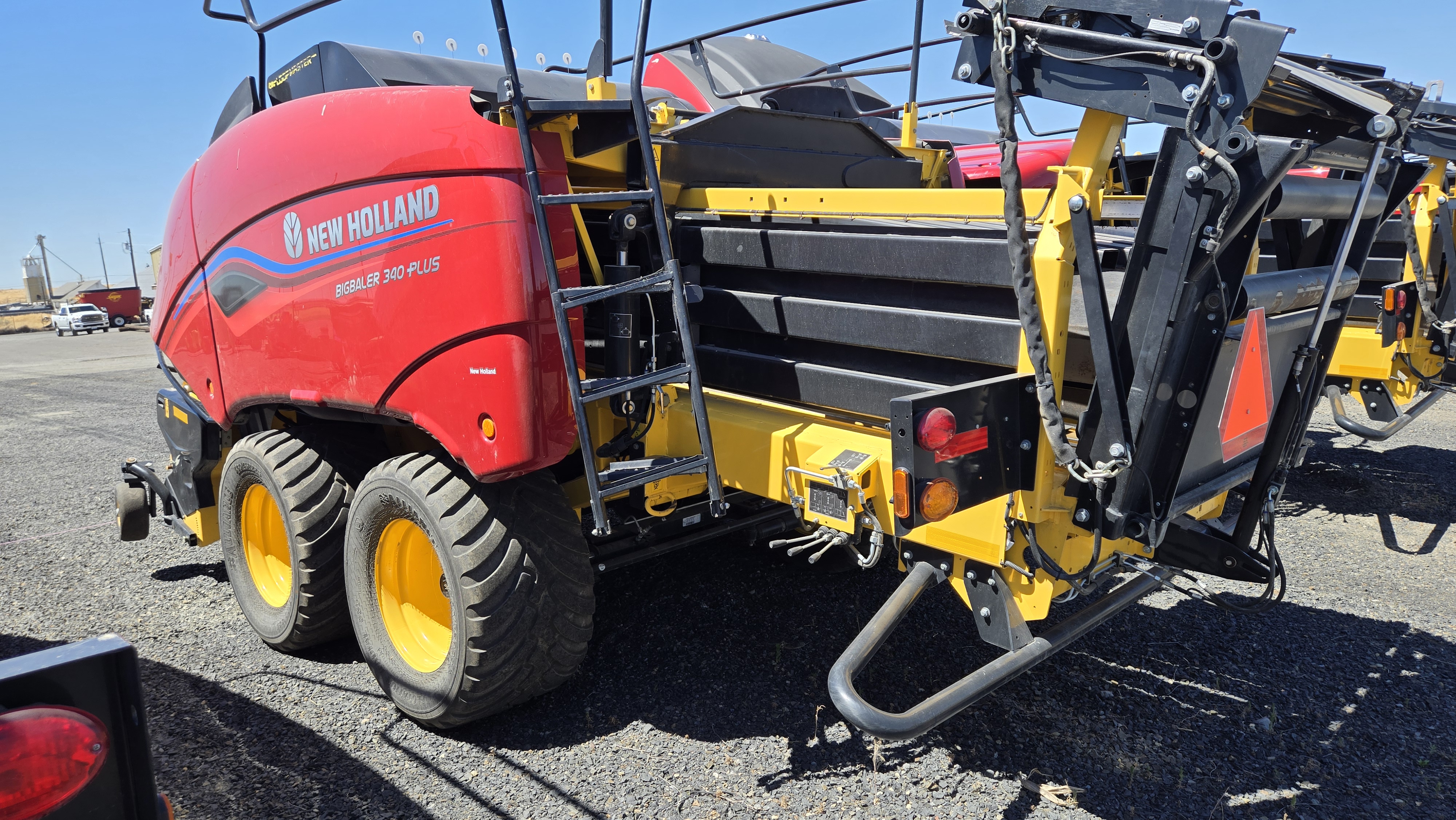 2023 New Holland 340S PLUS Baler/Square