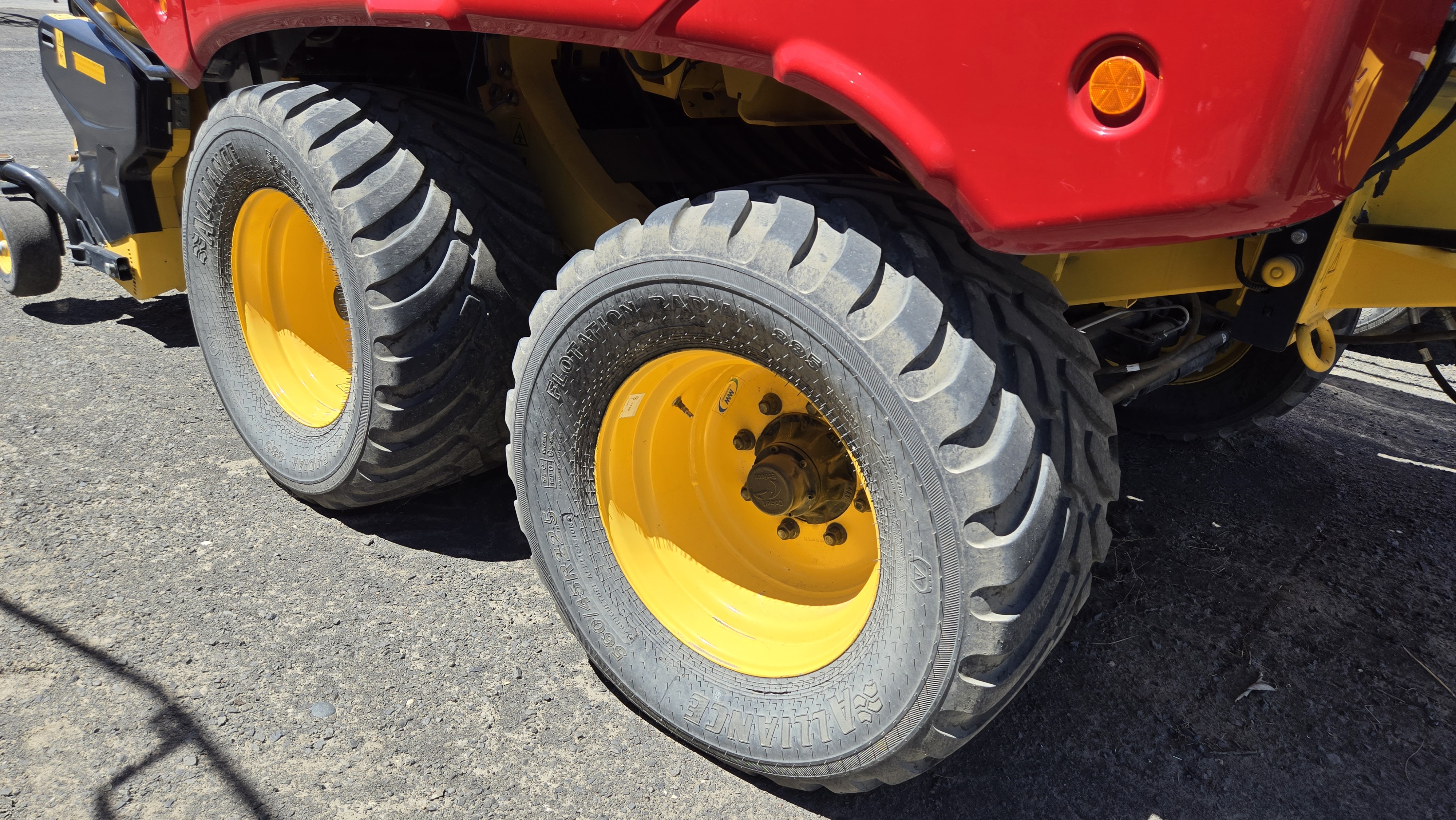 2022 New Holland 340S PLUS Baler/Square