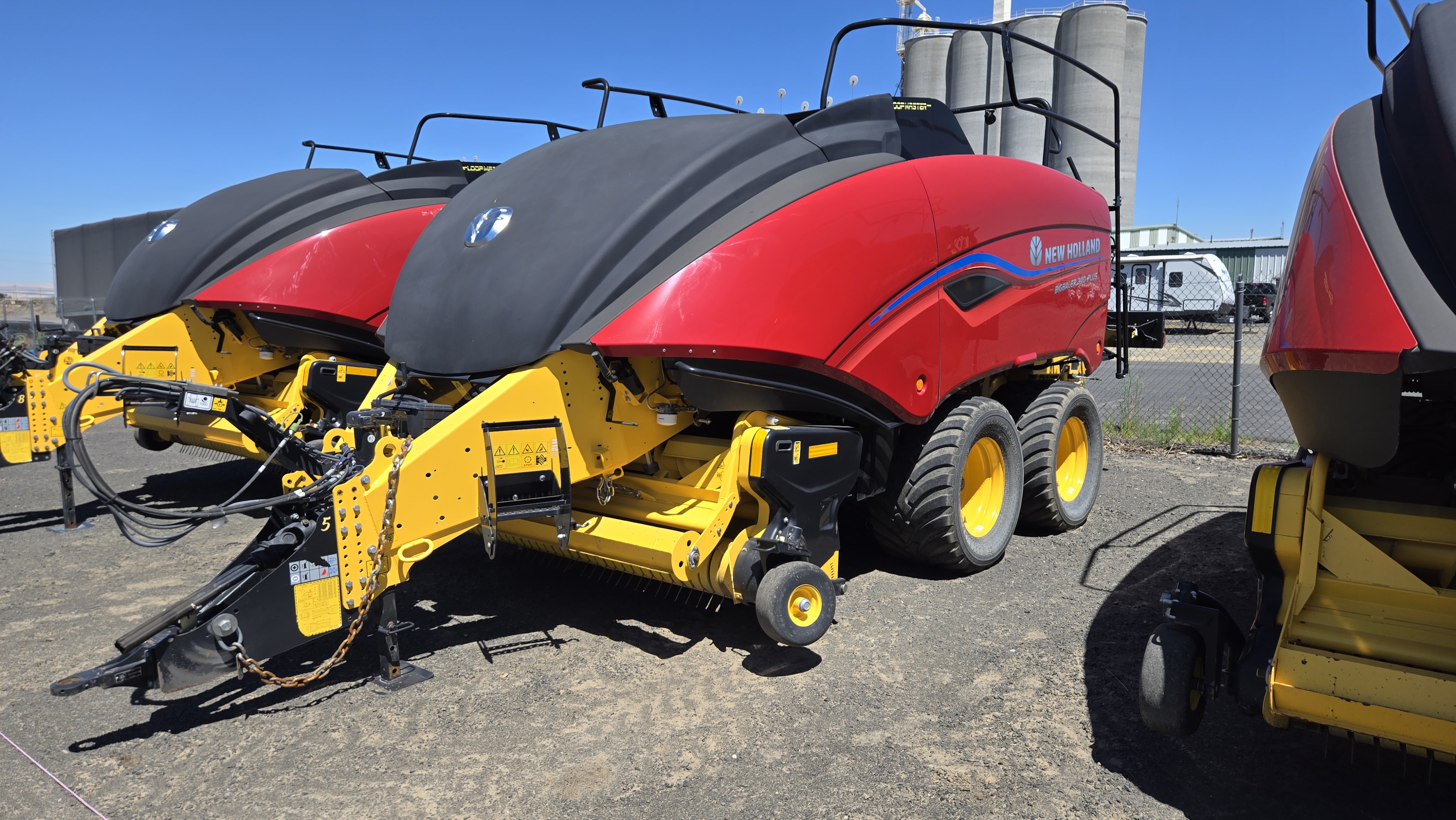 2022 New Holland 340S PLUS Baler/Square