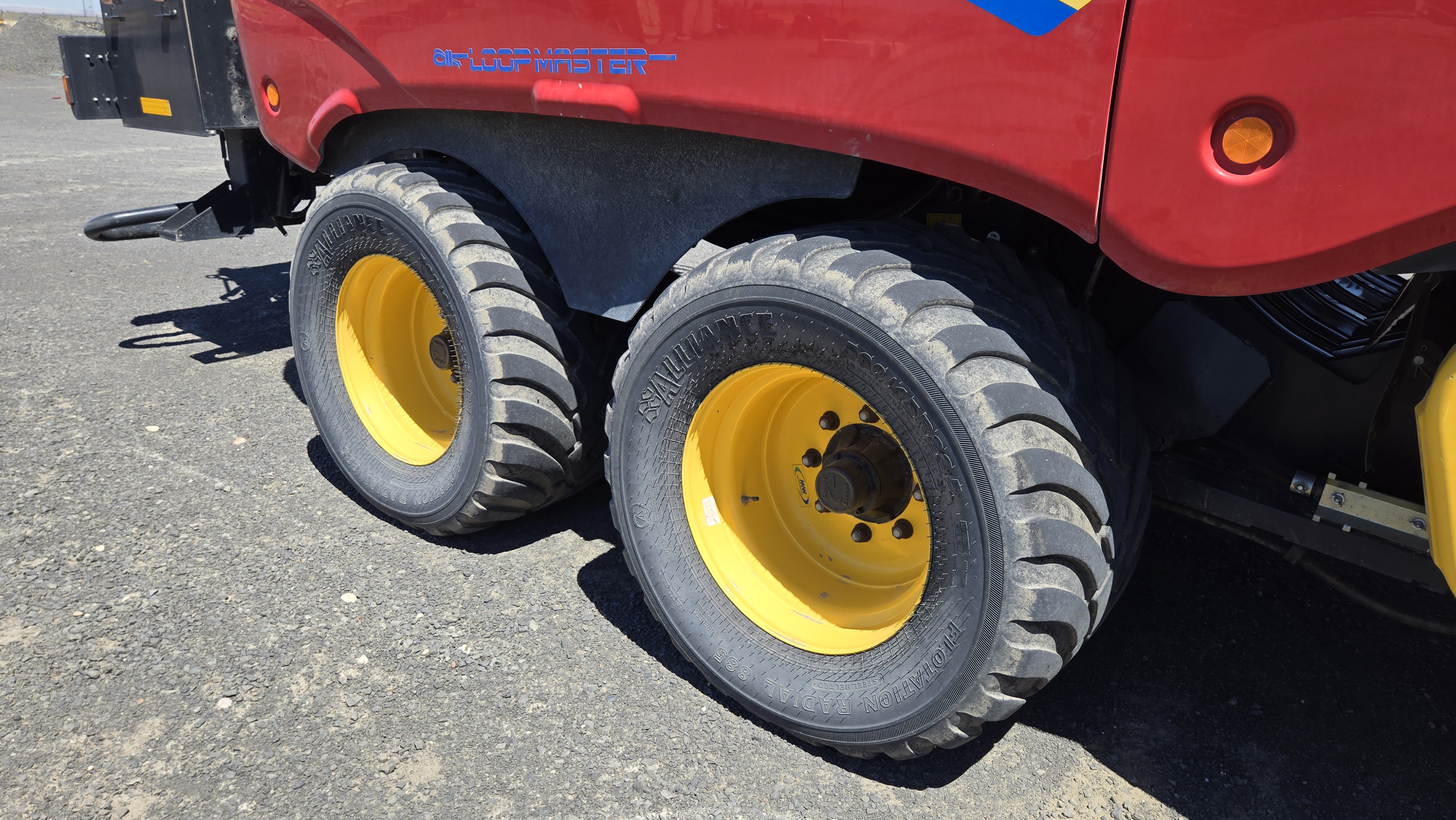 2021 New Holland 340S PLUS Baler/Square