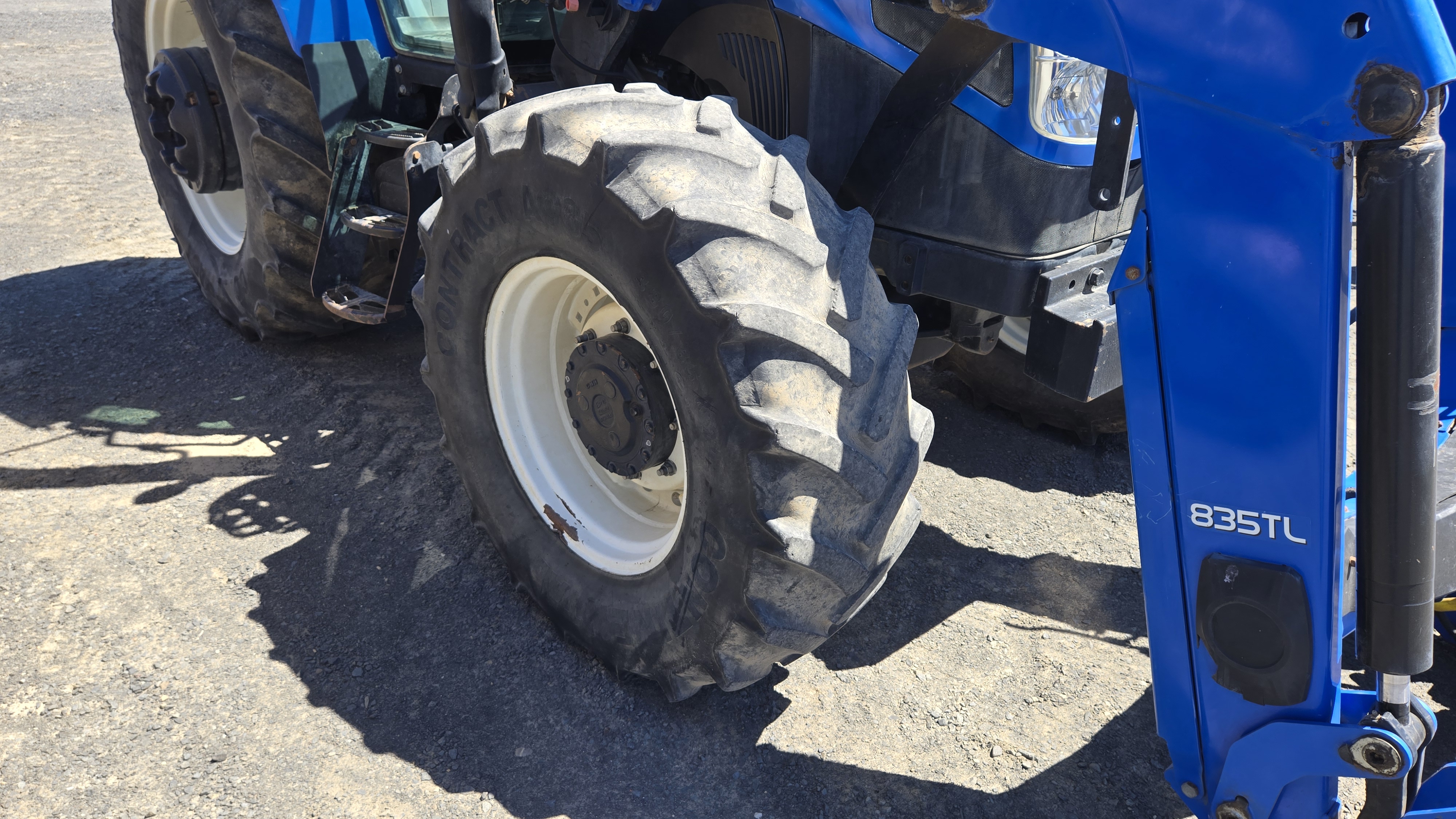 2013 New Holland T5.115 Tractor