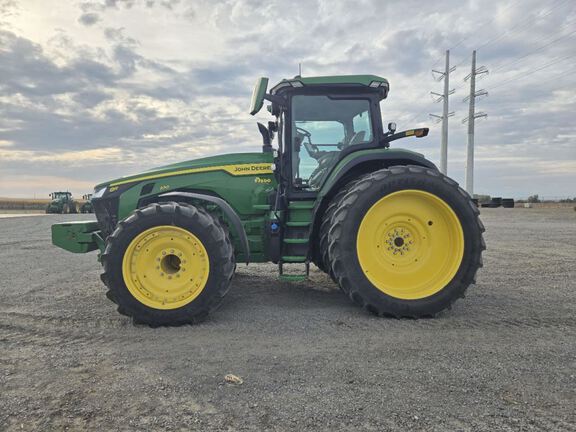 2023 John Deere 8R 370 Tractor