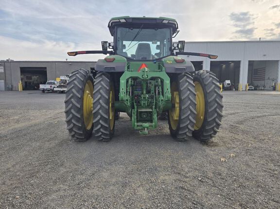 2023 John Deere 8R 370 Tractor