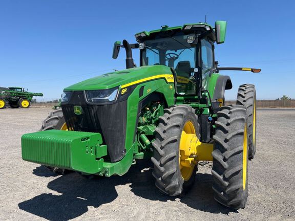 2022 John Deere 8R 370 Tractor