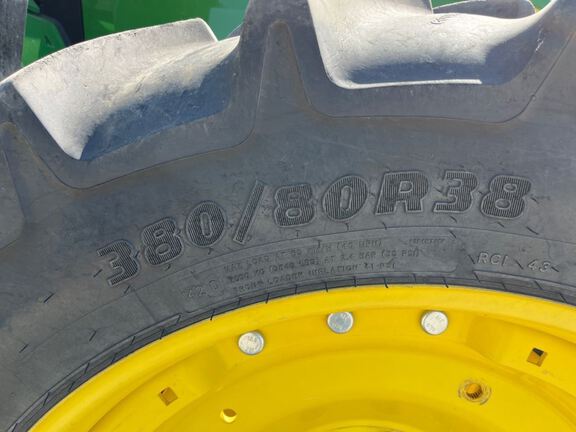 2022 John Deere 8R 370 Tractor