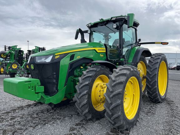 2022 John Deere 8R 370 Tractor