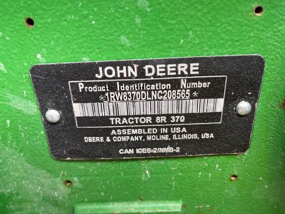 2022 John Deere 8R 370 Tractor