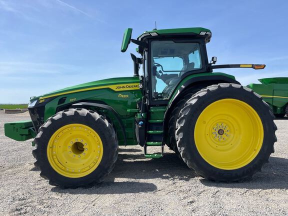 2023 John Deere 8R 340 Tractor