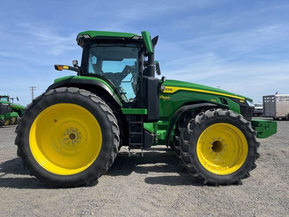 2023 John Deere 8R 340 Tractor