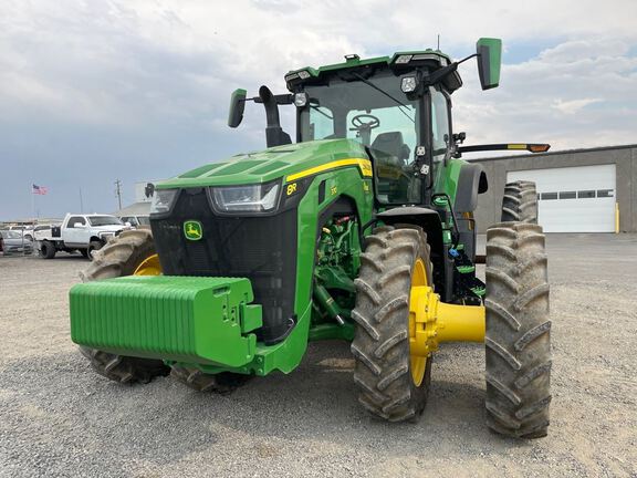 2022 John Deere 8R 370 Tractor