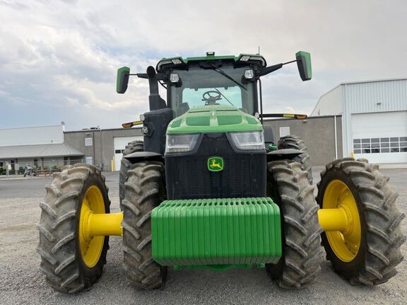 2022 John Deere 8R 370 Tractor