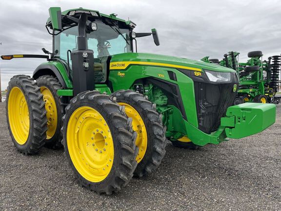 2022 John Deere 8R 370 Tractor