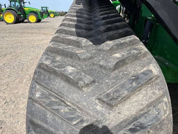 2023 John Deere 9RT 520 Tractor Rubber Track