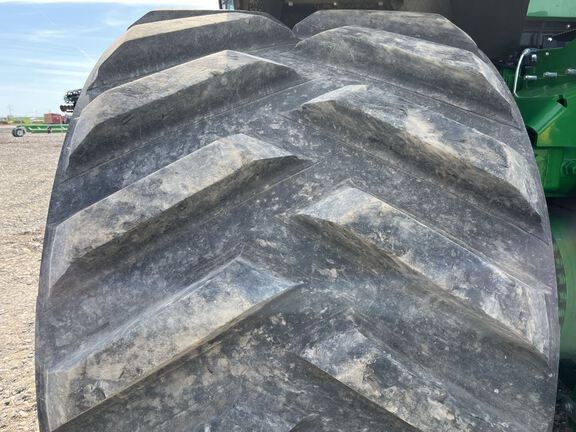 2023 John Deere 9RT 520 Tractor Rubber Track