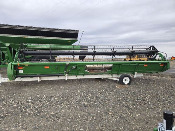 2011 John Deere 630R Header Combine