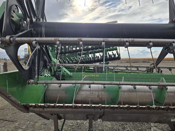 2011 John Deere 630R Header Combine