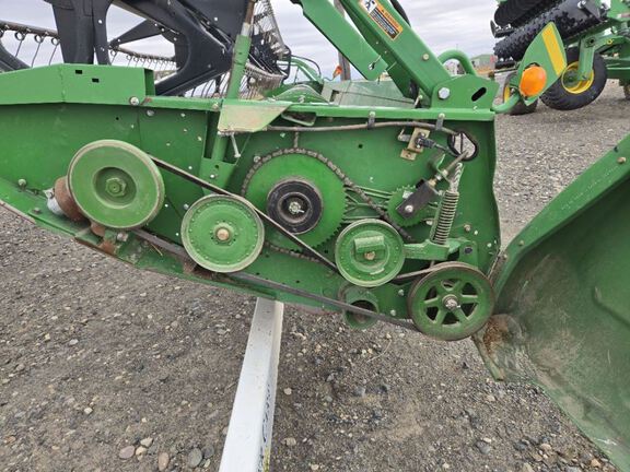 2011 John Deere 630R Header Combine