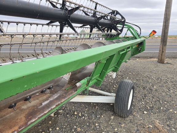 2011 John Deere 630R Header Combine