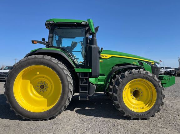 2023 John Deere 8R 370 Tractor