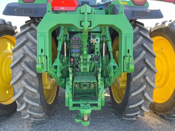 2023 John Deere 8R 370 Tractor