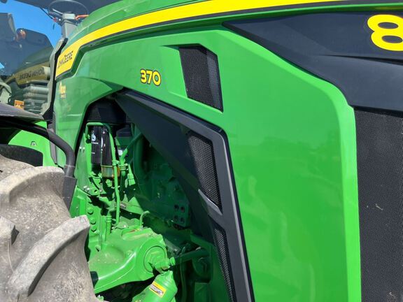 2023 John Deere 8R 370 Tractor