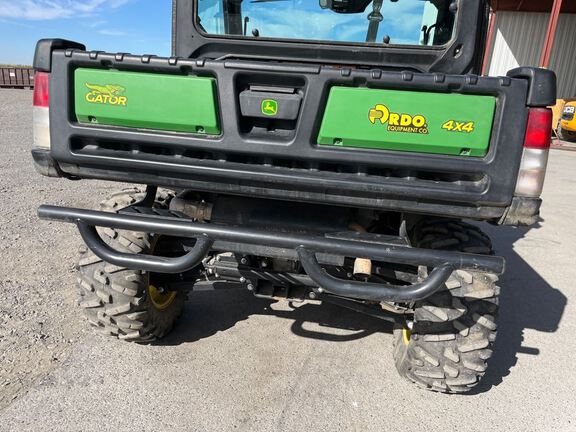 2022 John Deere XUV835R ATV